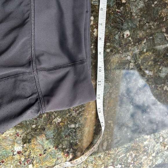 Athleta Run With It Skort. Black. Like new. Running. Active. Back pocket. XS - Picture 9 of 13